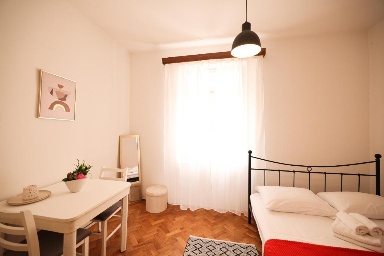 Cozy Studio Apartments In City Centar Stosija Zadar Exterior foto